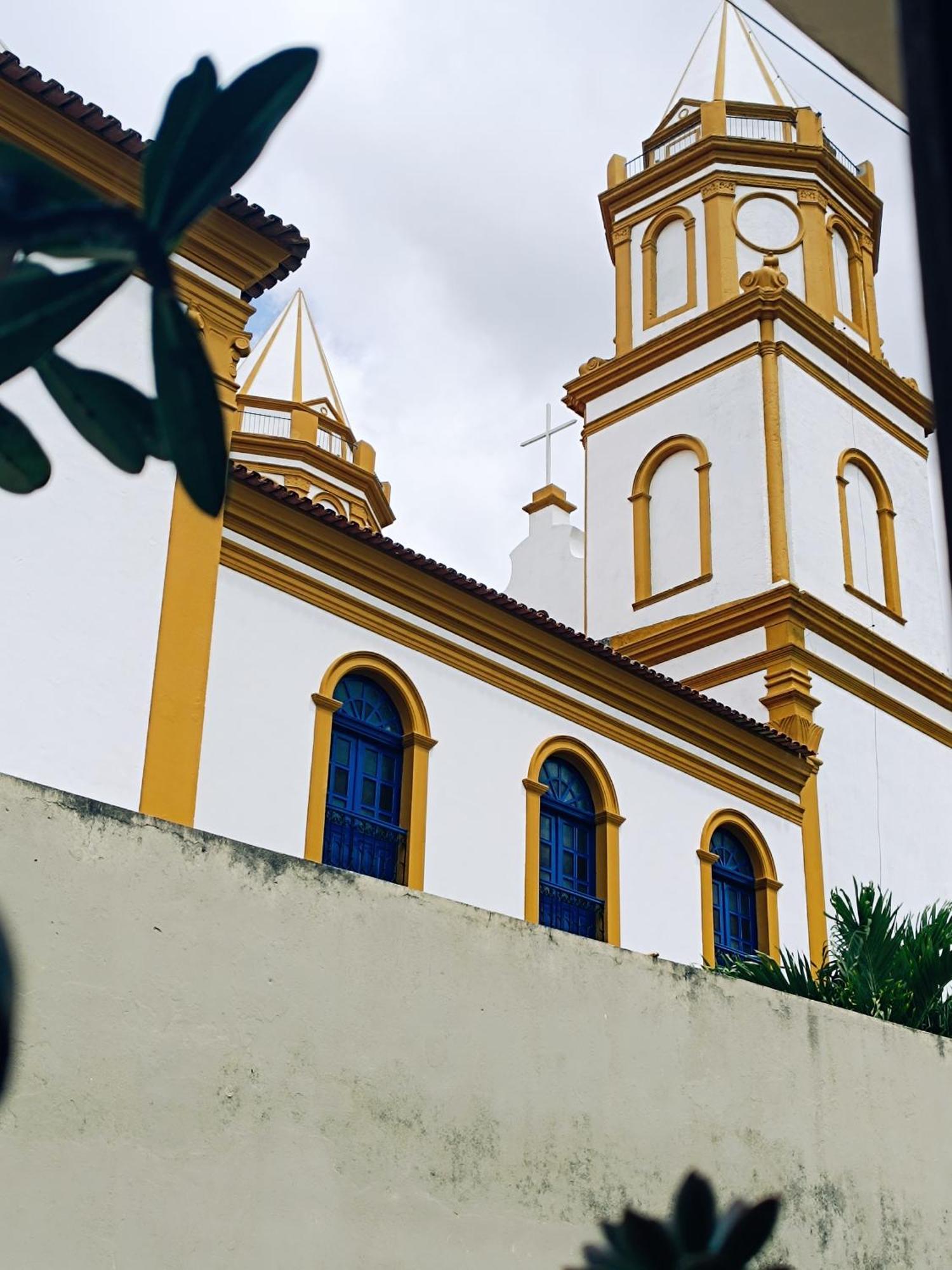 Casa Aconchegante Ao Lado Da Igreja Matriz- Bananeiras-Pb Villa Buitenkant foto
